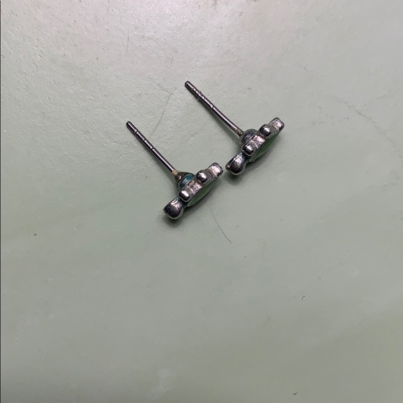 Turtle stud earrings 🐢 - Picture 2 of 3